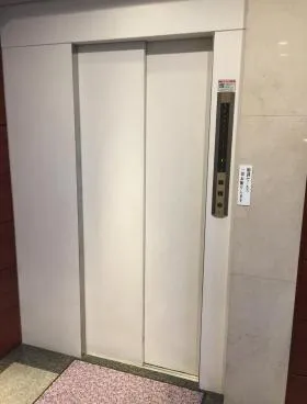 三田レオマビルの外観
