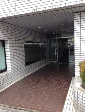 シティ5ビルの外観