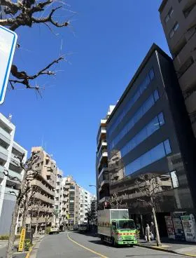 ルネスE.B.Iビルの外観