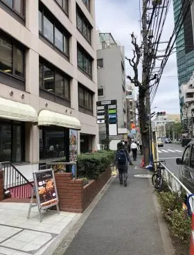帝都青山ビルの外観