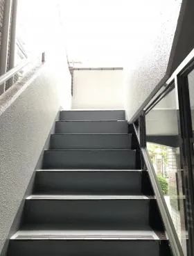 クサマビルの外観