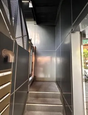 OYAビルの外観