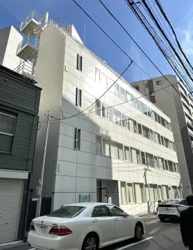 ICSTビルの外観
