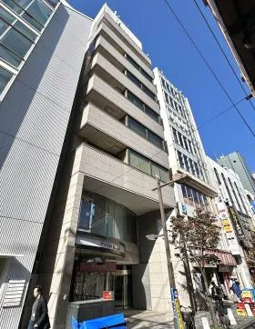 ダイハツ有楽町ビルの外観