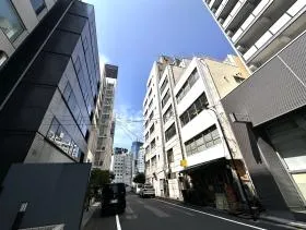 ナカリンオートビルの外観