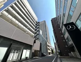 ナカリンオートビルの外観