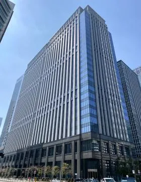 鉄鋼ビルディングの外観