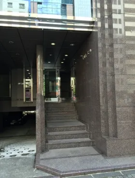田町ハラビルの外観