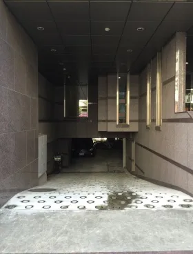 田町ハラビルの外観