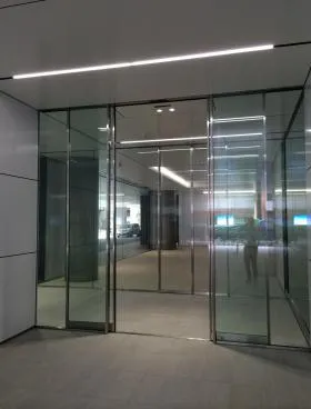 日本橋日銀通りビルの外観