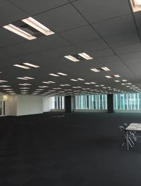 横浜ブルーアベニューの外観