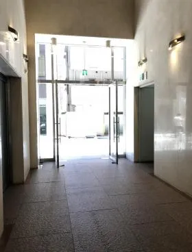 下山関内ビルの外観