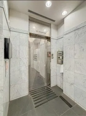 TRANS-神谷町(ザイマックス神谷町)ビルの外観