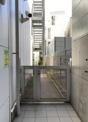 サンドー原宿ビルの外観