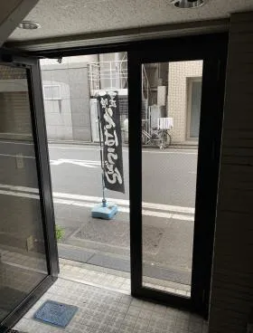AKビルの外観