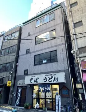 AKビルの外観
