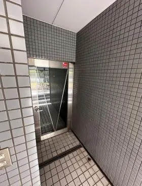 茂呂ビルの外観