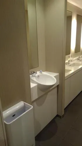 東京建物日本橋ビルの外観