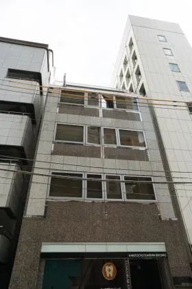 兜町住信ビルの外観