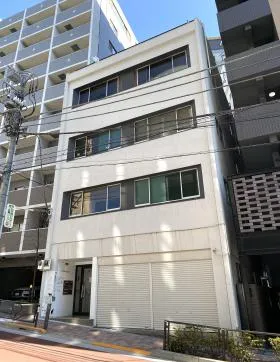 CRANEビルの外観