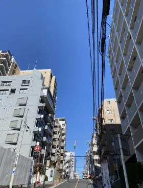 CRANEビルの外観