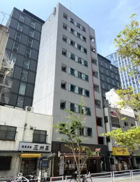八重洲境井ビルの外観