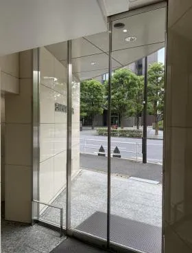 芝MONTビルの外観