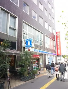 今井三菱ビルの外観