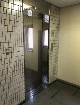 昭栄ビルの外観