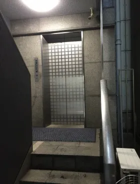 第2小川ビルの外観