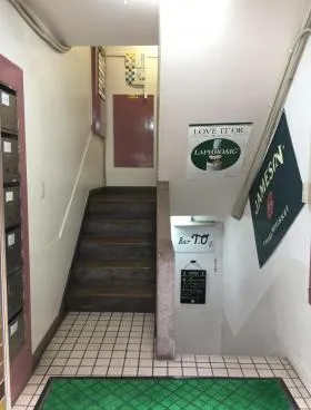 芝ビルの外観