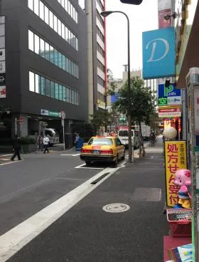 芝ビルの外観