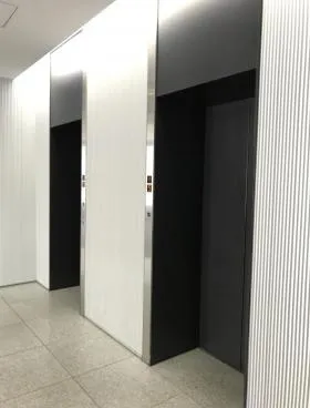船橋スカイビルの外観