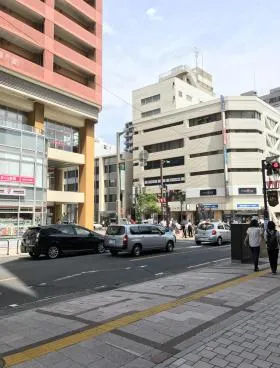 船橋スカイビルの外観