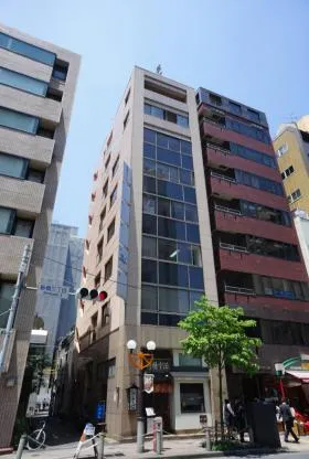 能登治ビルの外観