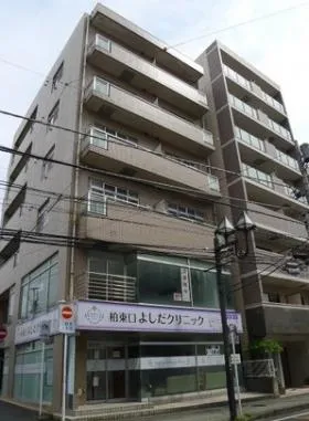 クレスビルの外観