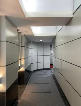 新橋ベスト(旧:新橋河野ビル)の外観