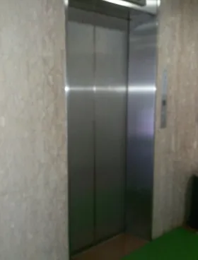 ユニベル田町ビルの外観