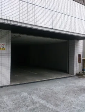 ユニベル田町ビルの外観