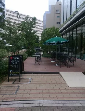 ユニベル田町ビルの外観
