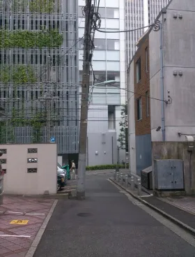 ユニベル田町ビルの外観