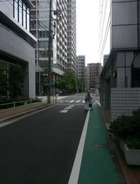 ユニベル田町ビルの外観