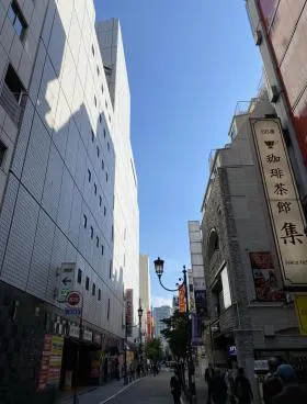 紀陽ビルの外観