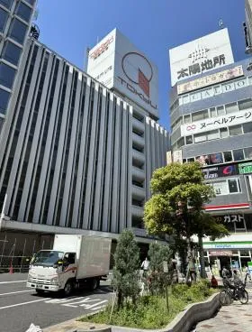 塚田ビルの外観