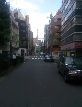 新橋安達ビルの外観