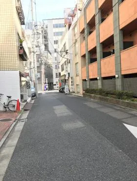 花岡ビルの外観
