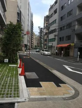 ヨシカネビルの外観