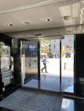 SW新橋ビル(旧オーイズミ新橋ビル)の外観