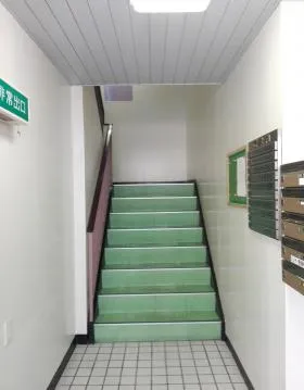 新橋パインビルの外観