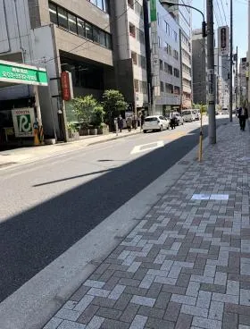 丸万ビル1号館の外観
